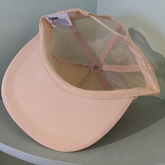 Never Worn Vintage 1990's Universal Studios Earthquake Trucker Hat - Picture 2 of 7